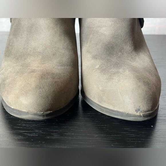 Life Stride Gray “Wendy” Suede Ankle Booties w/Straps & Buckle (Size: 7.5) - Picture 10 of 16